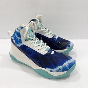 Moda Women's Blue and White Sneakers